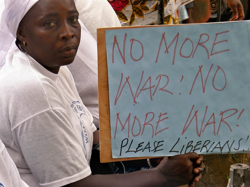 Project-liberia-2011-no-more-war-sign